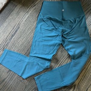 25” Lululemon Aligns